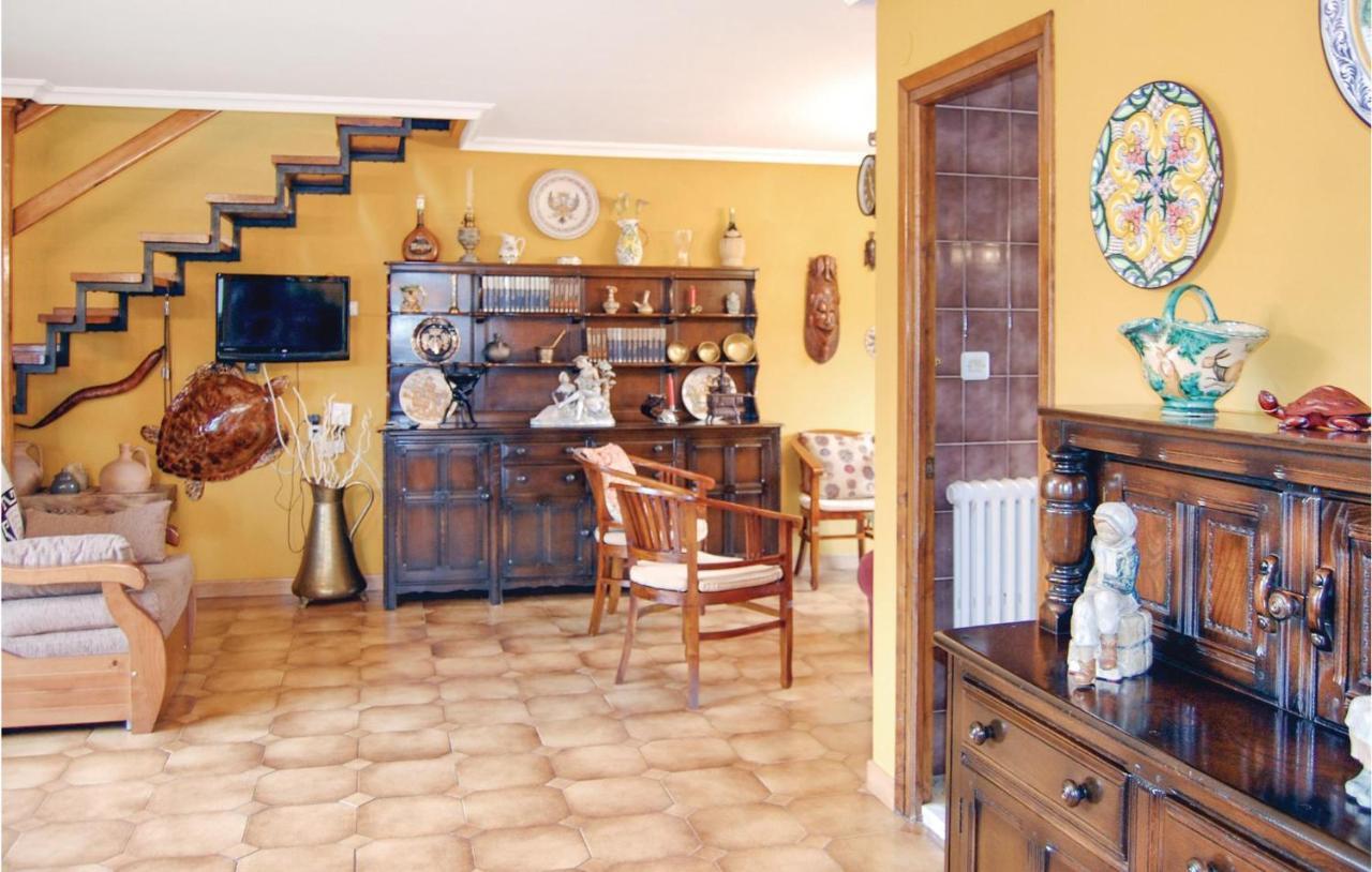 Gorgeous Home In Pilona With Kitchen La Pinera Exteriör bild